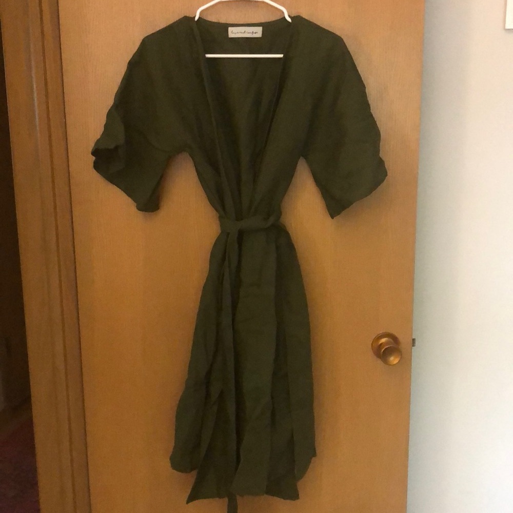 Love and confuse linen wrap dress medium